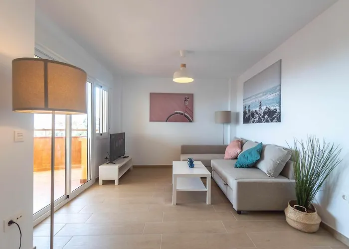 El Rocio, En La Playa De Cariluela * 토레몰리노스